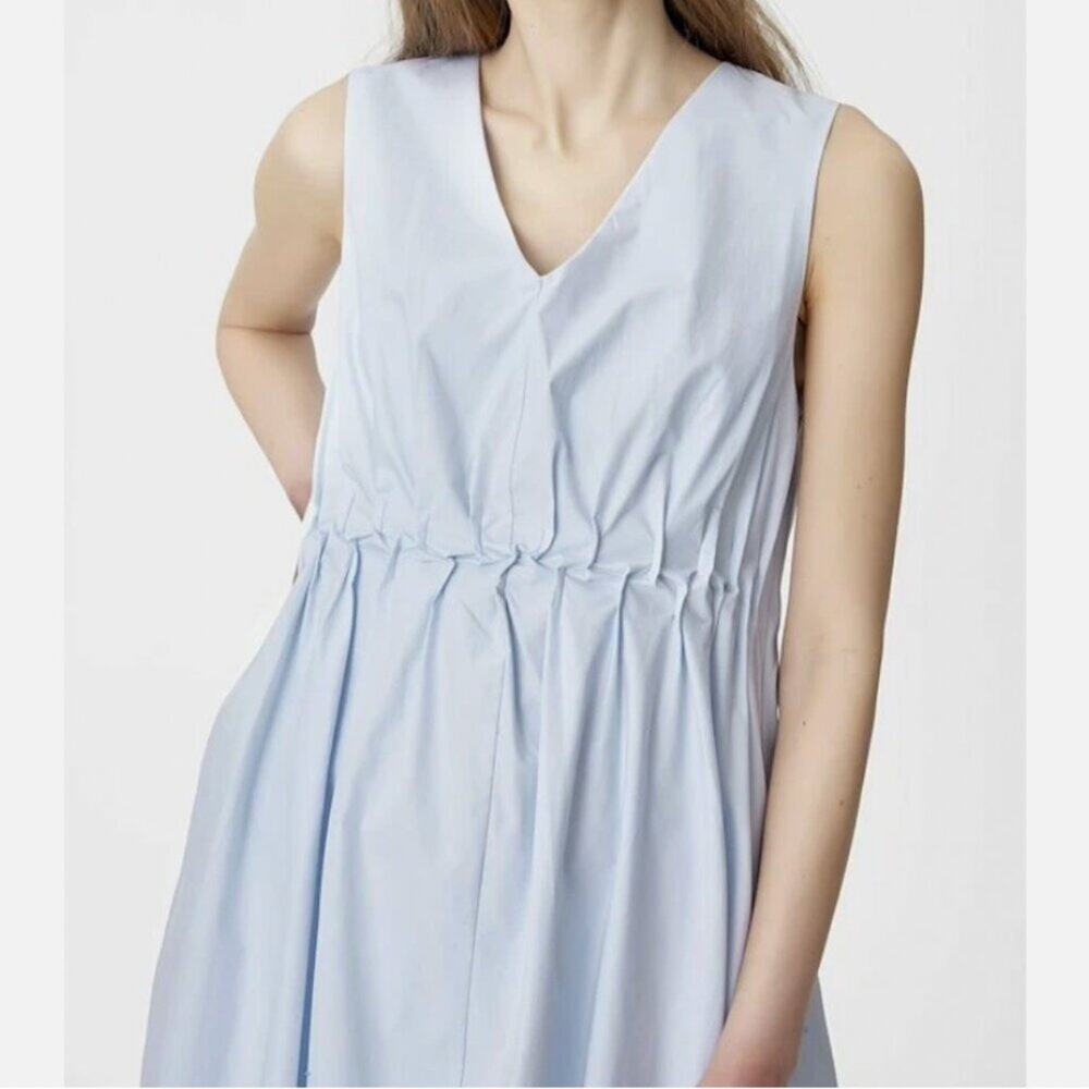 GESTUZ Cotton Poplin Pleated V-Neck Mini Dress